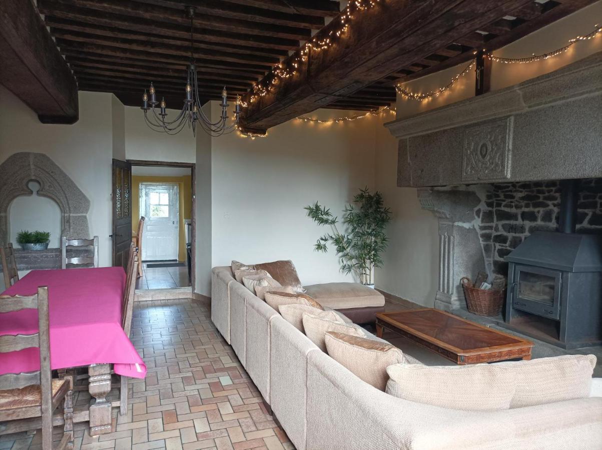 La Petellerie, Maison De Campagne Avec Piscine Pour Un Sejour Detente Moyon Eksteriør billede